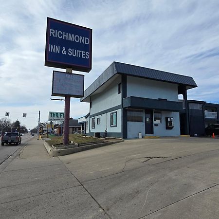 Richmond Inn And Suites Extérieur photo