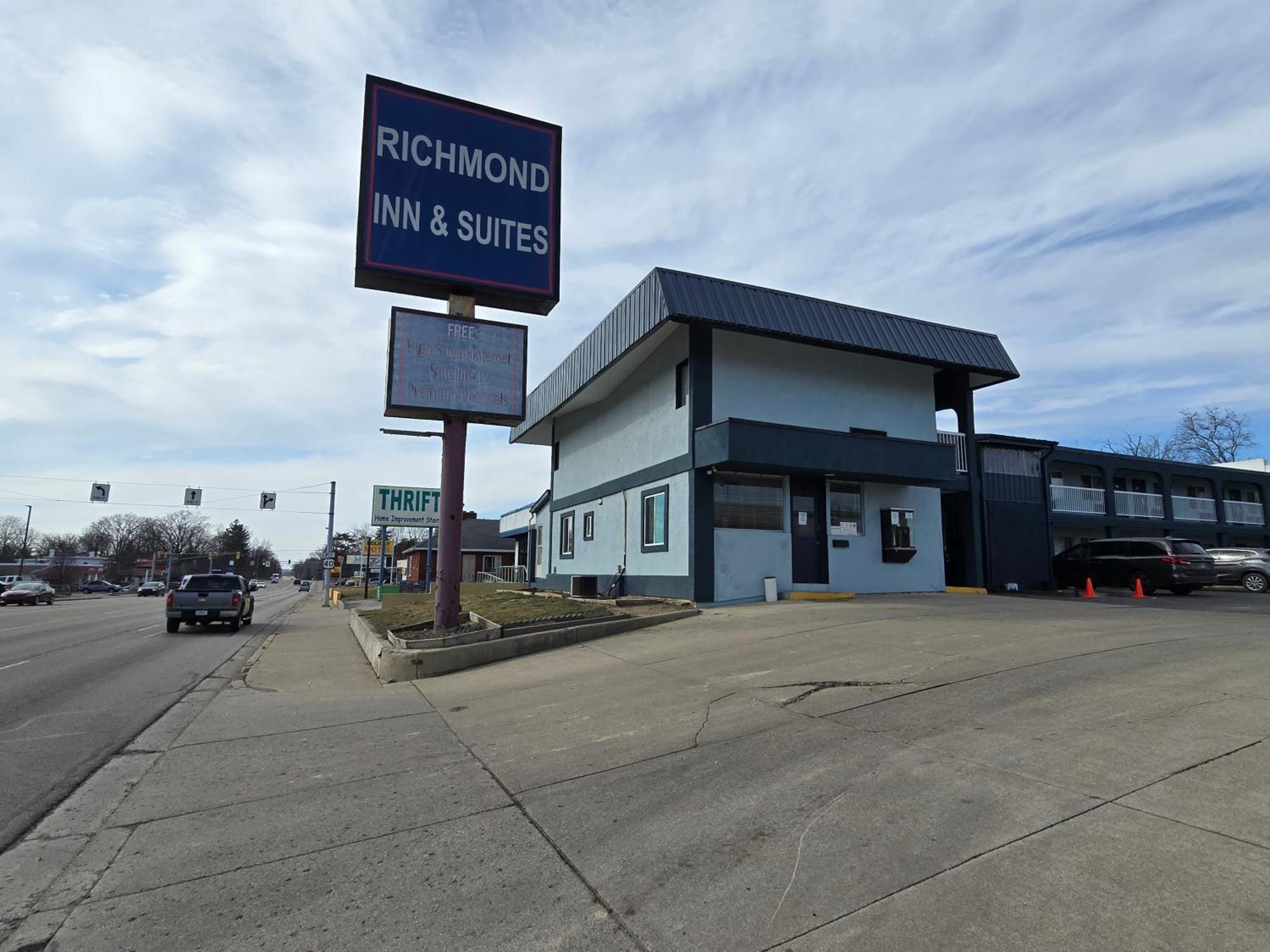 Richmond Inn And Suites Extérieur photo