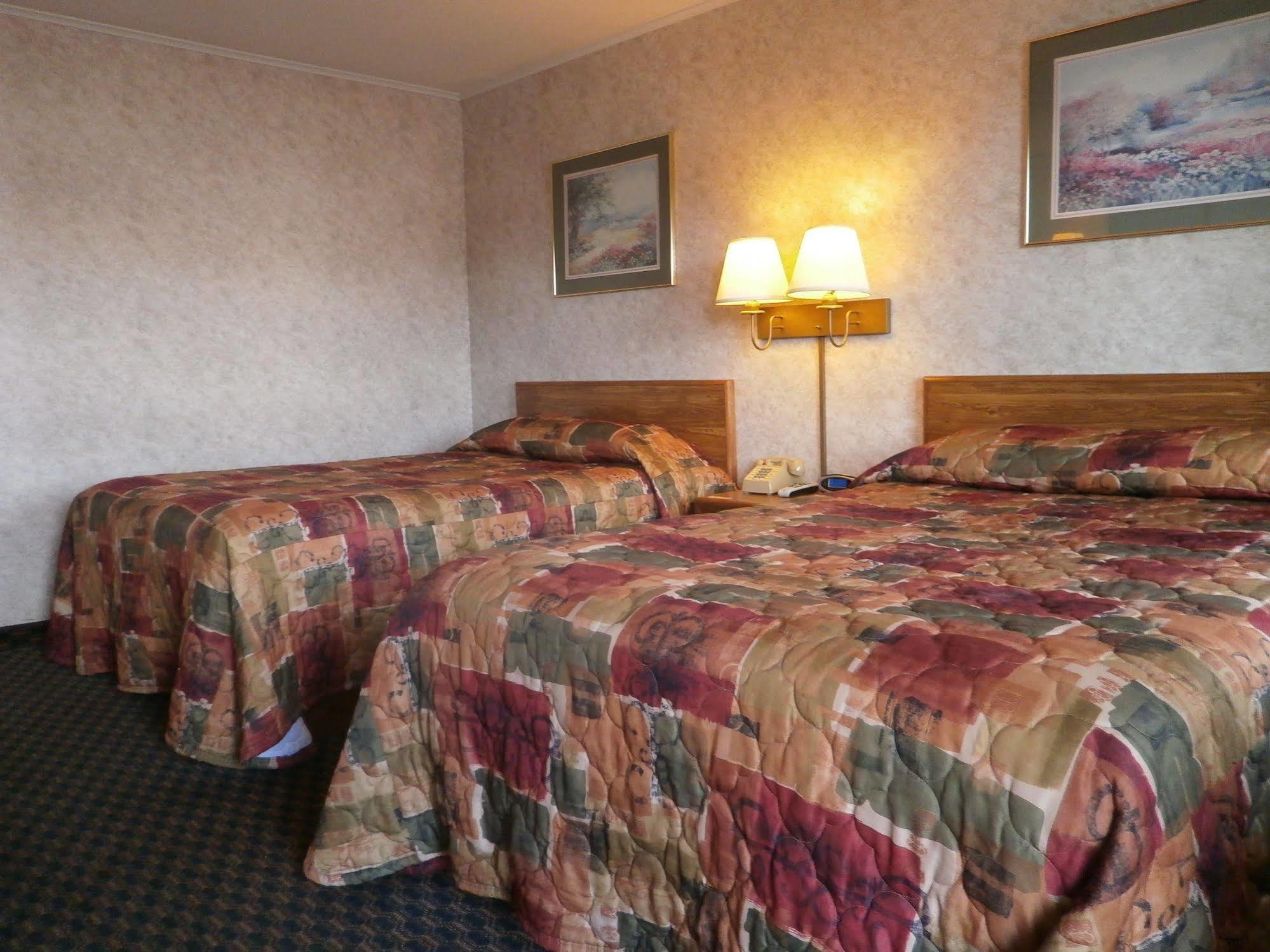 Richmond Inn And Suites Extérieur photo